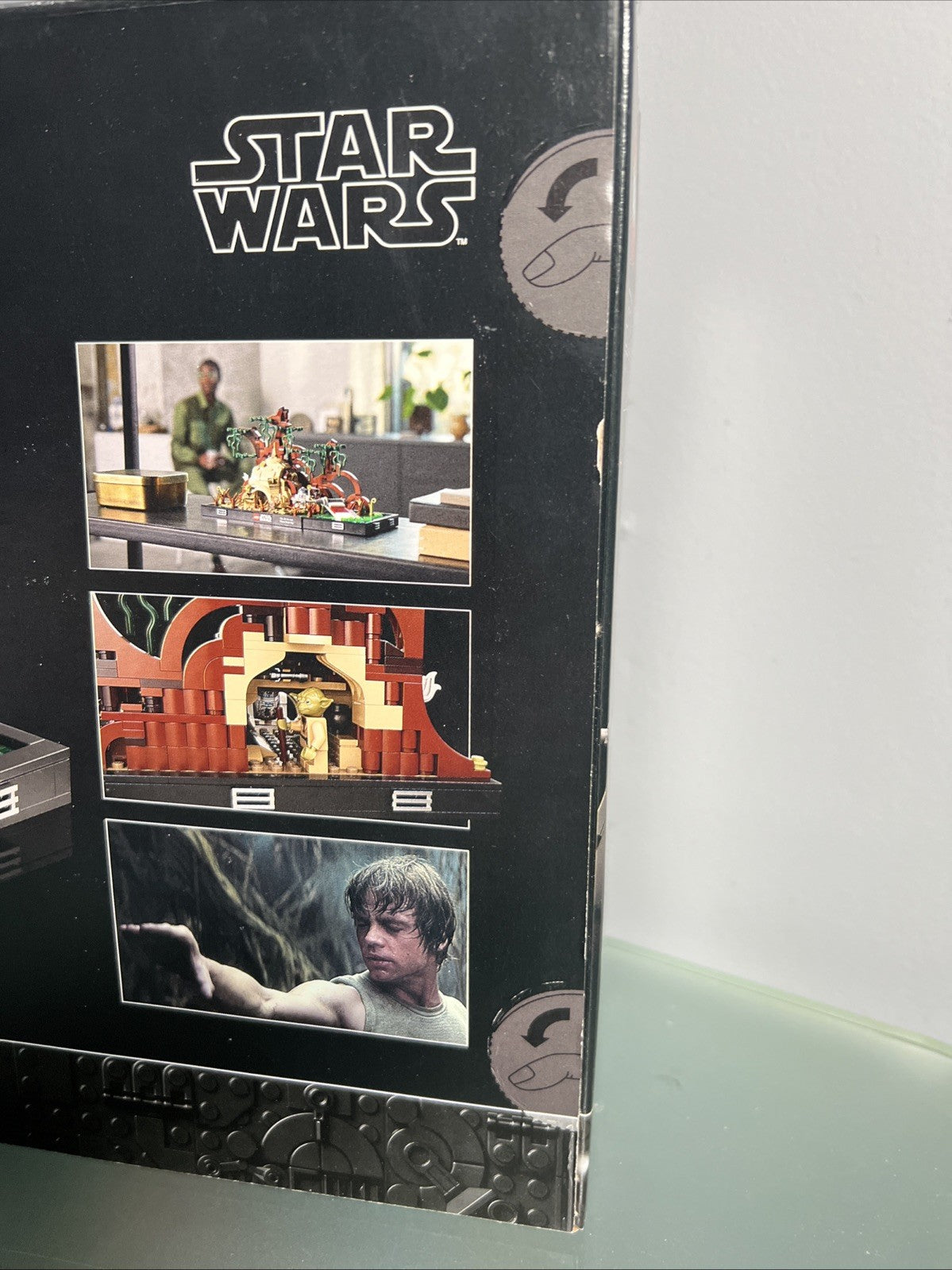 LEGO Star Wars #75330 Dagobah Jedi Training Diorama RETIRED Sealed Box